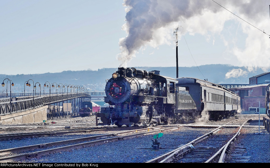 BLW 26 with the Iron Horse Society Santa Train in the Steamtown Yard